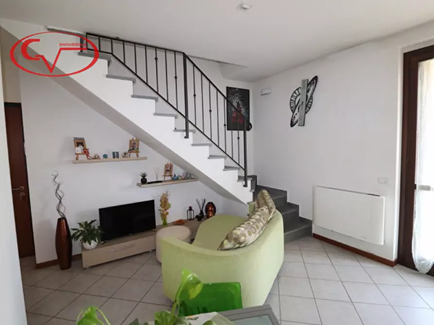 Immagine 2 di Appartamento in vendita  in Via Pablo Neruda a Montevarchi