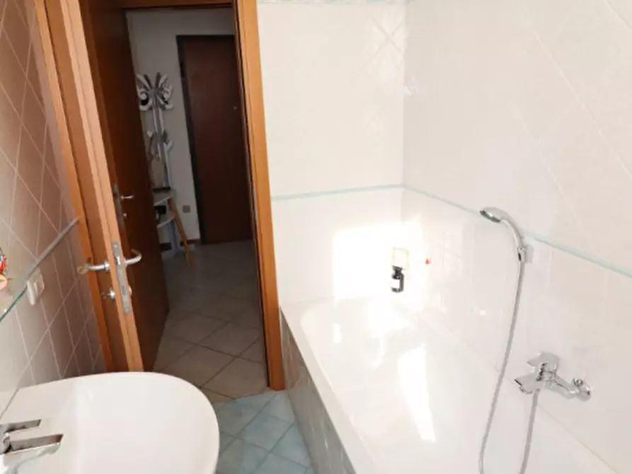 Immagine 8 di Appartamento in vendita  in Via Pablo Neruda a Montevarchi