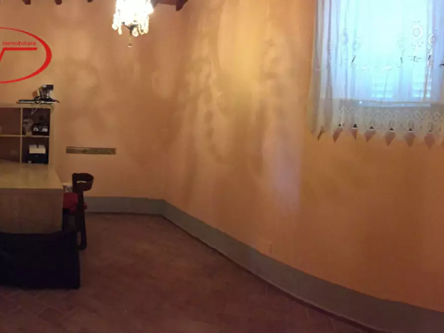 Immagine 8 di Appartamento in vendita  in Via di Moncioni a Montevarchi