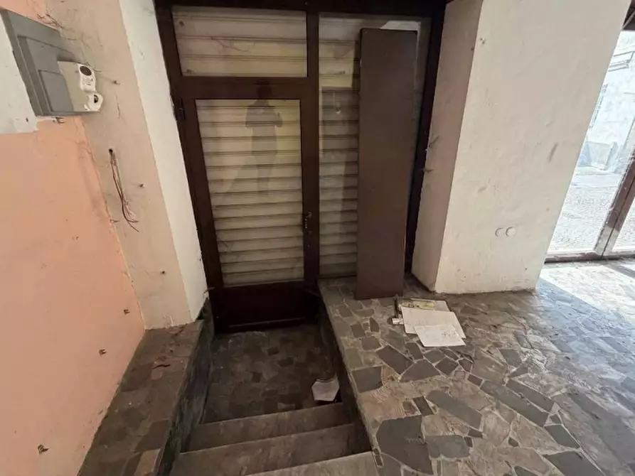 Immagine 5 di Negozio in vendita  in Via Saletta a Casale Monferrato