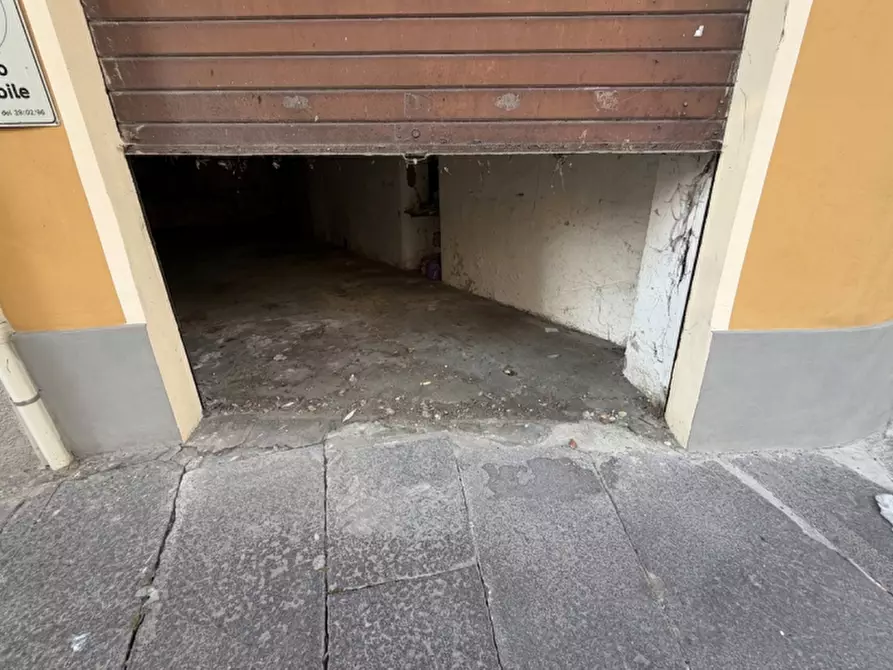Immagine 9 di Negozio in vendita  in Via Saletta a Casale Monferrato