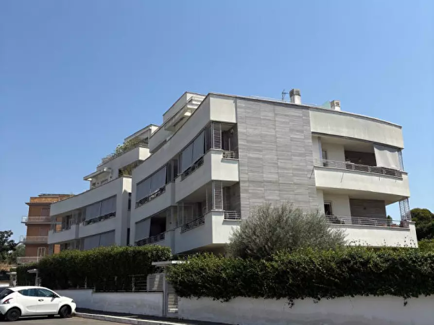 Immagine 1 di Attico in vendita  in Via Emidio Tassi a Roma