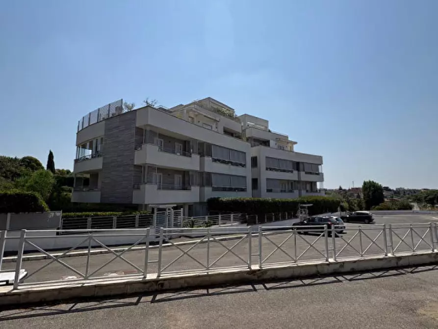 Immagine 3 di Attico in vendita  in Via Emidio Tassi a Roma
