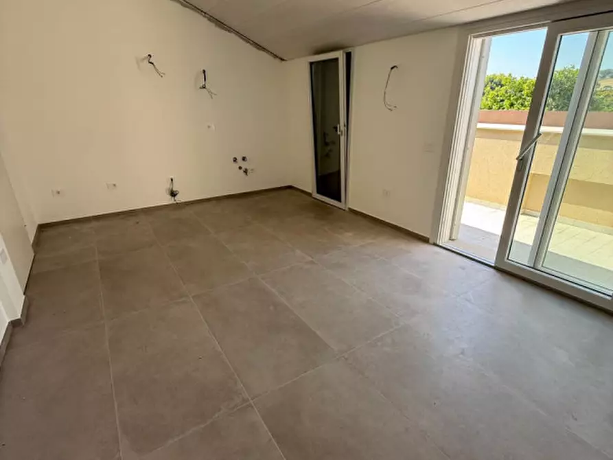 Immagine 2 di Appartamento in vendita  in Via Benvenuto Cellini a Senigallia