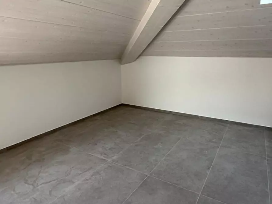 Immagine 10 di Appartamento in vendita  in Via Benvenuto Cellini a Senigallia