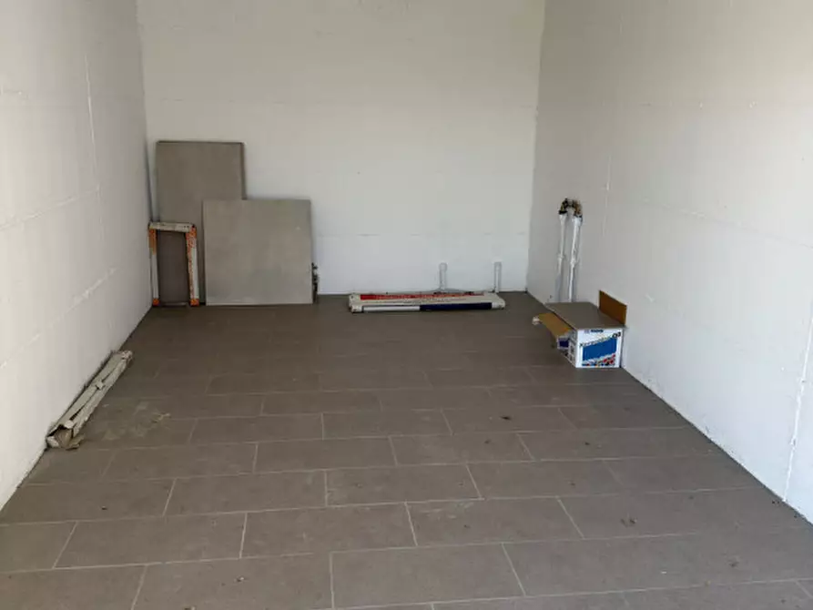 Immagine 17 di Appartamento in vendita  in Via Benvenuto Cellini a Senigallia