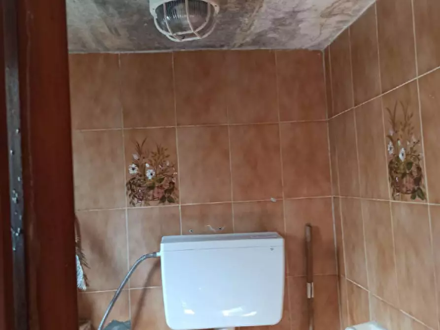 Immagine 4 di Casa indipendente in vendita  in Viale Roma 15 - Nereto (TE) a Nereto
