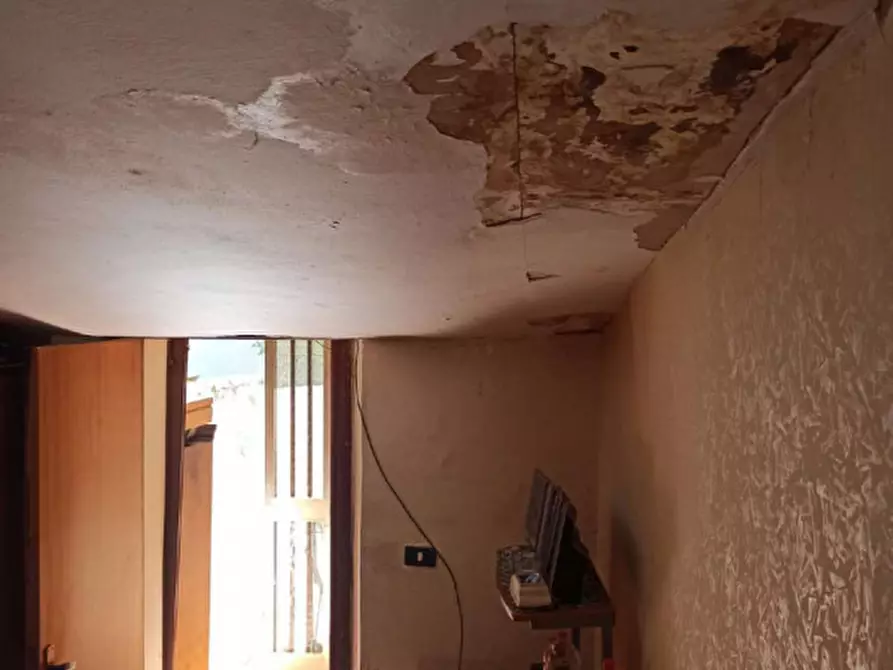 Immagine 9 di Casa indipendente in vendita  in Viale Roma 15 - Nereto (TE) a Nereto