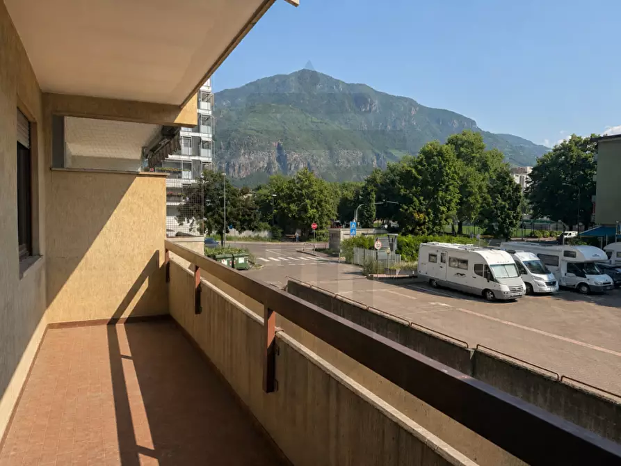 Immagine 1 di Appartamento in vendita  in Via Resia - Reschenstraße a Bolzano