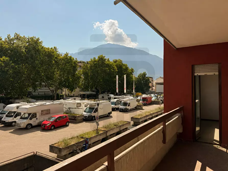 Immagine 2 di Appartamento in vendita  in Via Resia - Reschenstraße a Bolzano