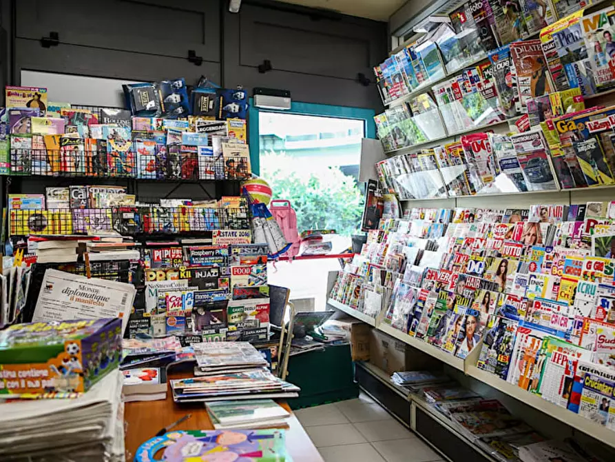 Immagine 3 di Attività commerciale in vendita  in via della Libertà n° 65 a Gropello Cairoli