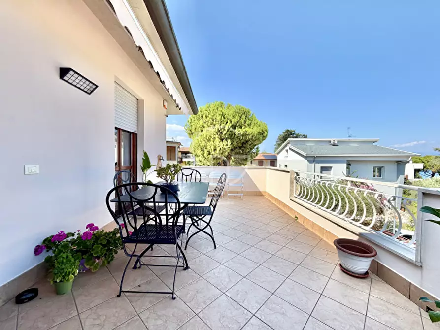 Immagine 10 di Casa bifamiliare in vendita  in Via Desenzanino a Desenzano Del Garda