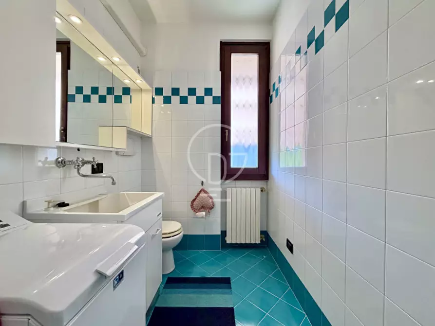 Immagine 16 di Casa bifamiliare in vendita  in Via Desenzanino a Desenzano Del Garda