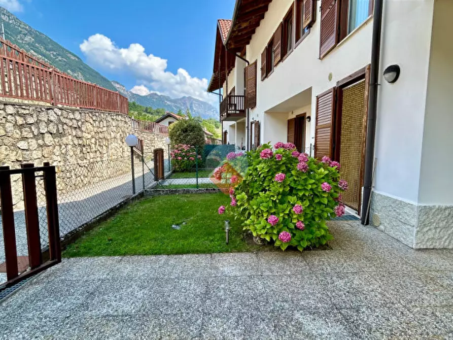 Immagine 1 di Villetta a schiera in vendita  a Villa Lagarina