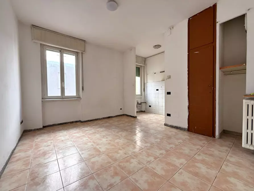 Immagine 2 di Appartamento in vendita  in via merano 10 a Verona