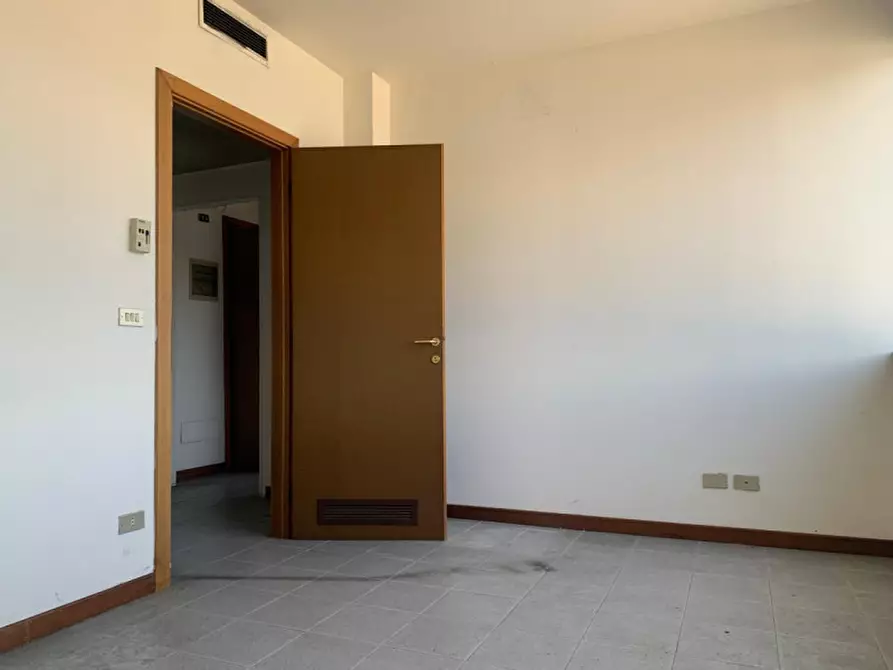 Immagine 3 di Ufficio in vendita  in Viale Brescia a Mazzano
