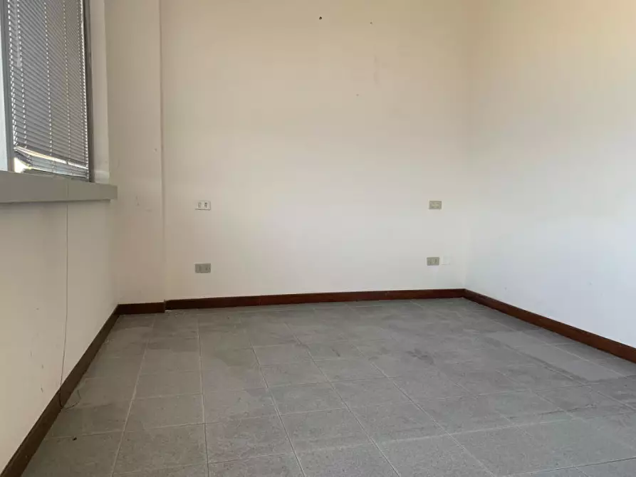 Immagine 8 di Ufficio in vendita  in Viale Brescia a Mazzano