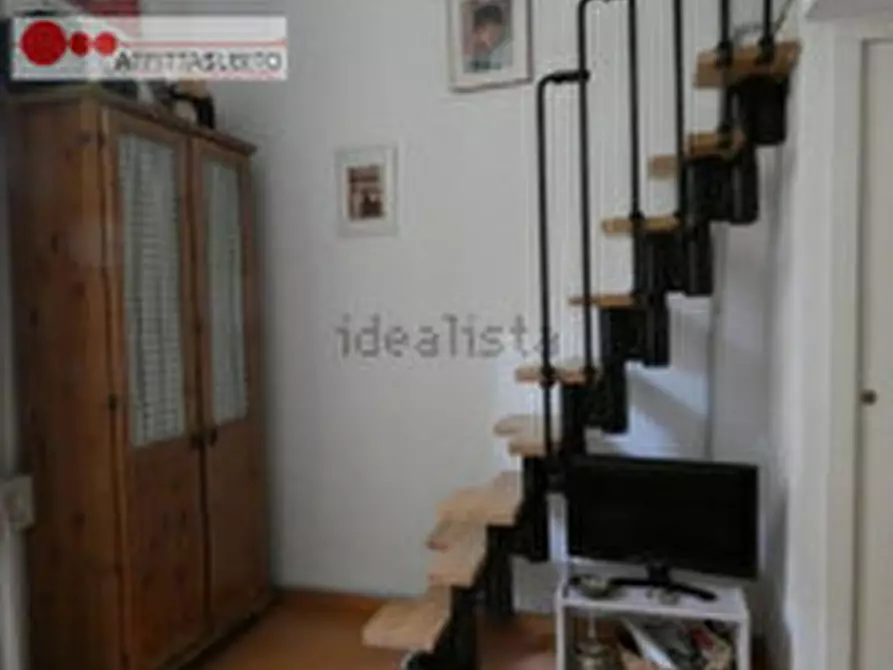 Immagine 2 di Appartamento in affitto  in Salita santa maria apparente 10 a Napoli