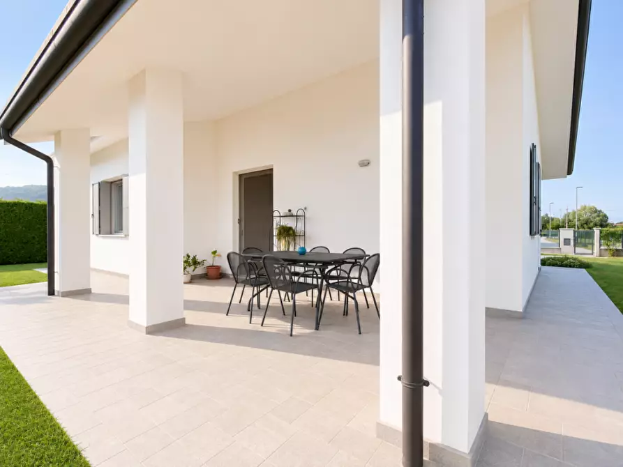 Immagine 34 di Casa indipendente in vendita  in Via Martiri della Libertà a Costabissara