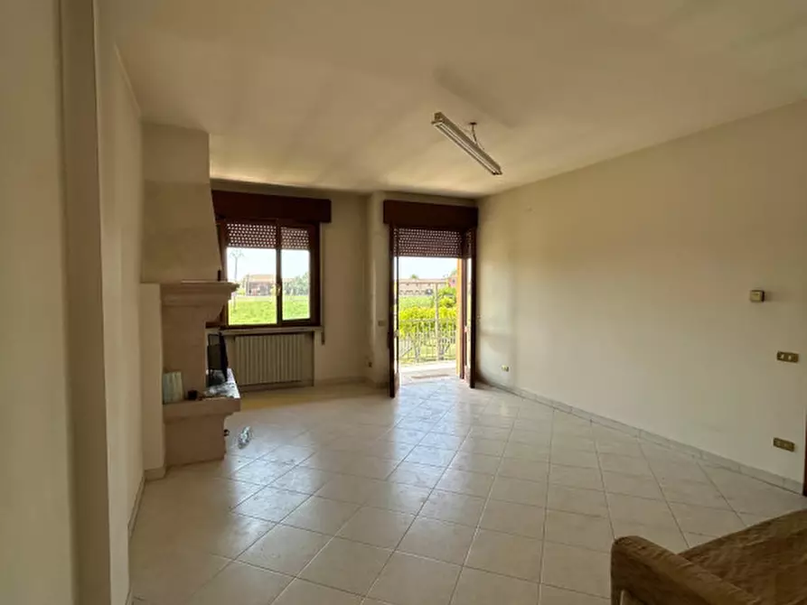 Immagine 5 di Casa indipendente in vendita  in Via Roma a Urbana