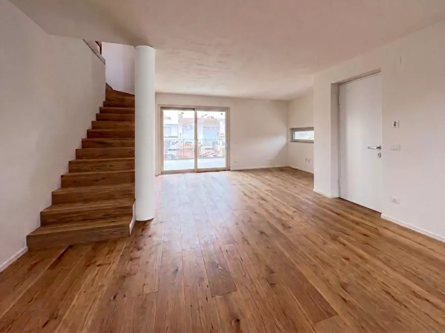 Immagine 5 di Casa bifamiliare in vendita  a Loreggia