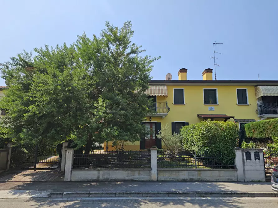 Immagine 4 di Appartamento in vendita  in VIA ALDO MORO a Galzignano Terme