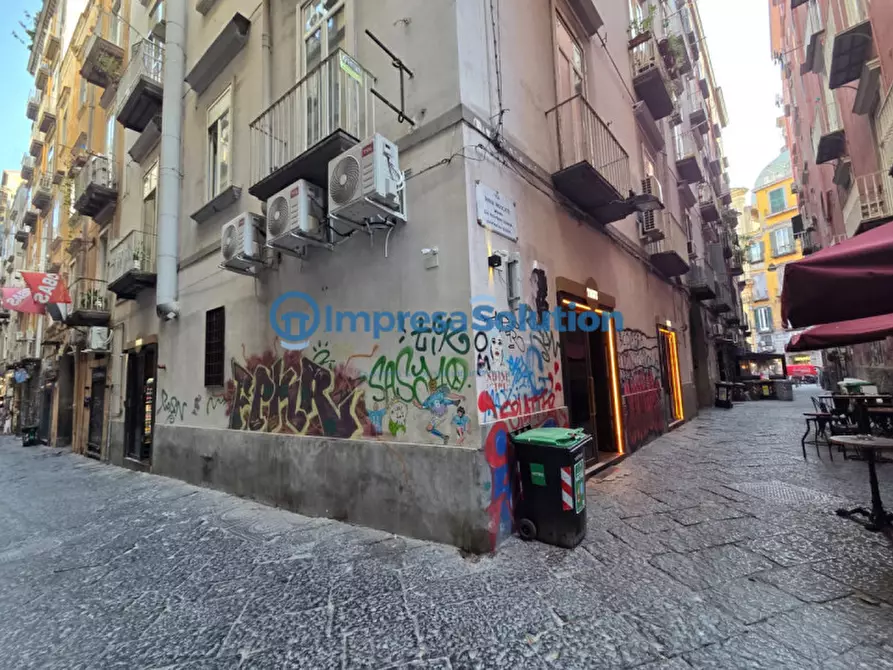 Immagine 3 di Attività commerciale in vendita  in Vico Quercia a Napoli