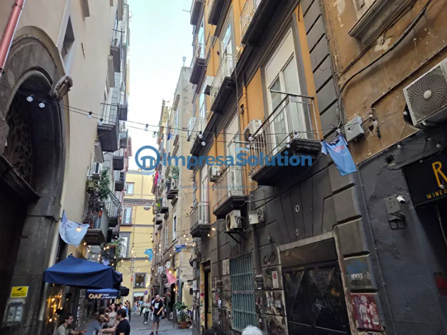 Immagine 4 di Attività commerciale in vendita  in Vico Quercia a Napoli