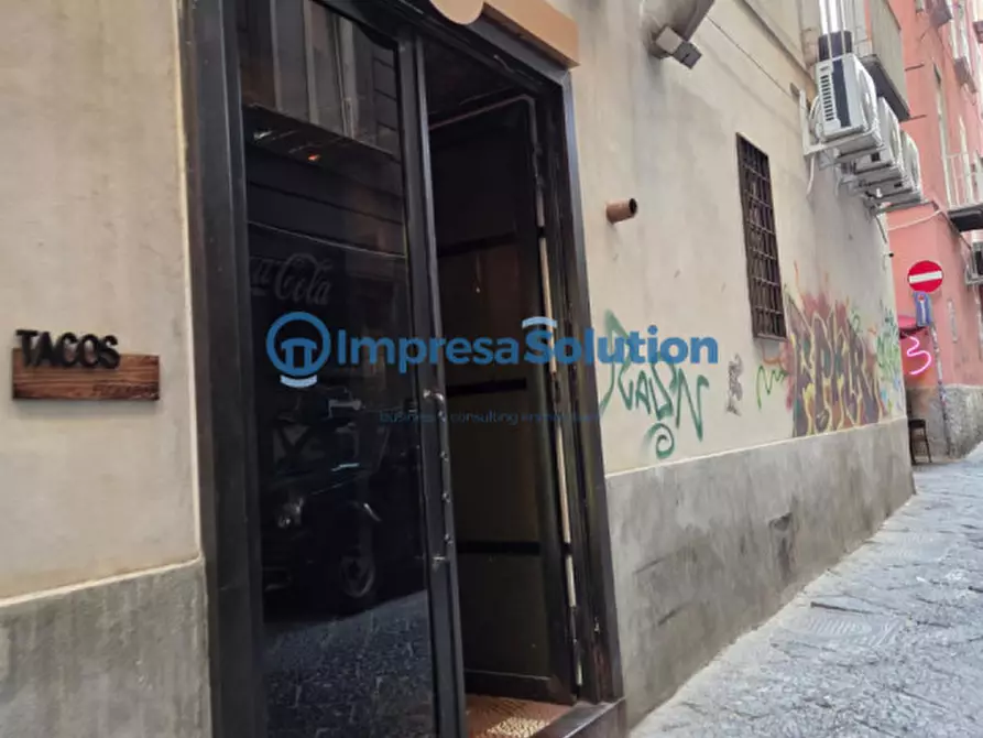 Immagine 5 di Attività commerciale in vendita  in Vico Quercia a Napoli