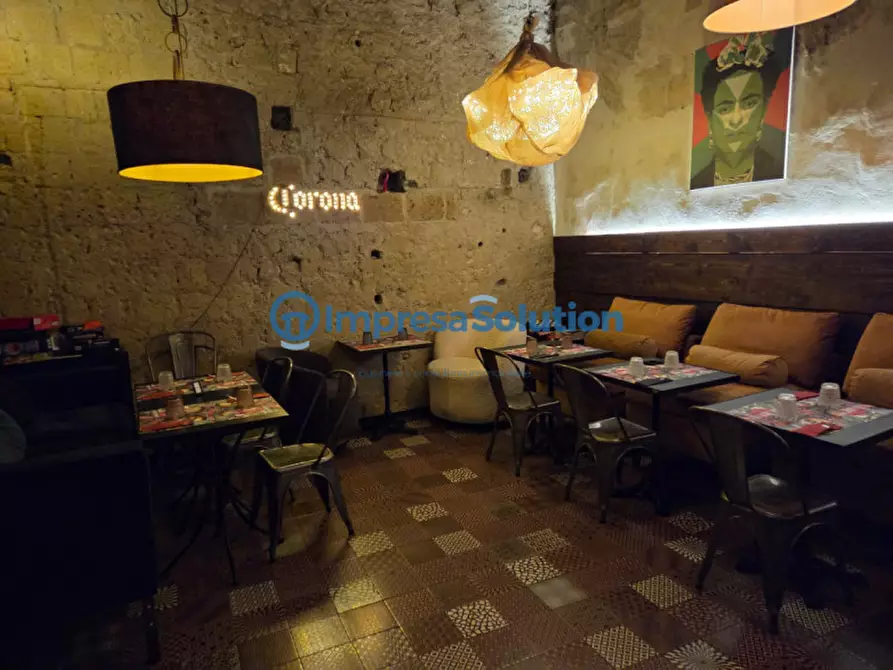 Immagine 15 di Attività commerciale in vendita  in Vico Quercia a Napoli