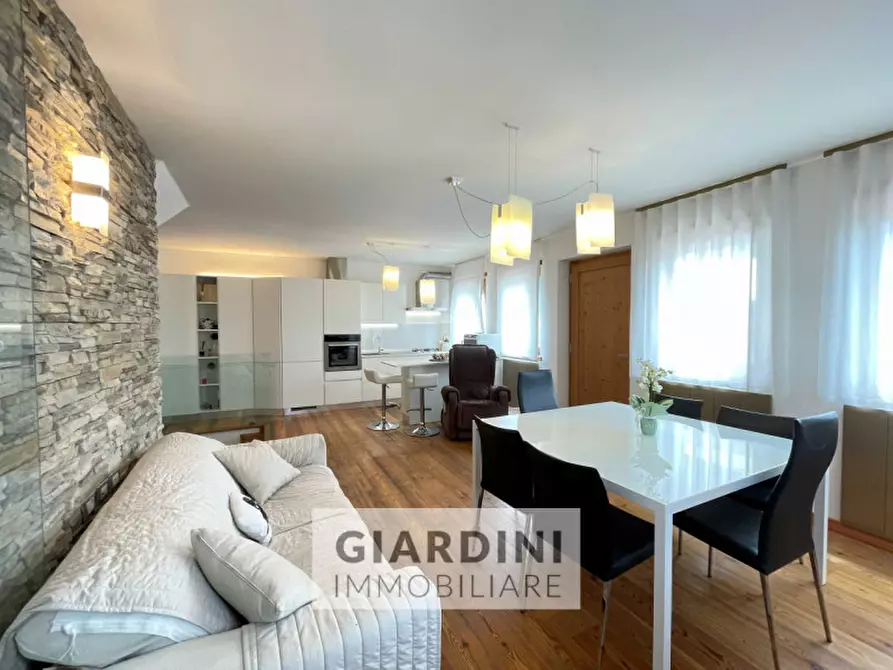 Immagine 7 di Casa trifamiliare in vendita  in Via Ghelpach a Gallio