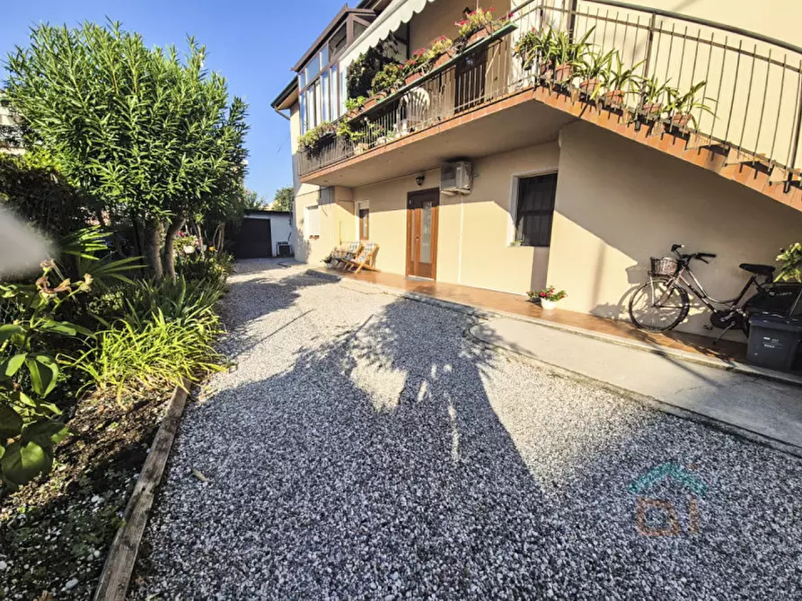 Immagine 1 di Casa bifamiliare in vendita  in VIA III ARMATA a Cervignano Del Friuli