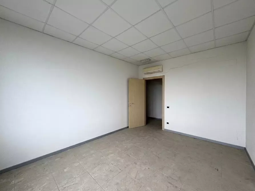 Immagine 2 di Ufficio in vendita  in Via Vincenzo Nardi a Pistoia