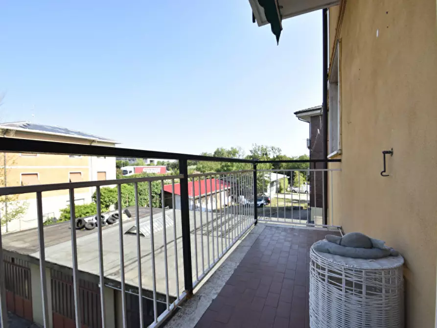 Immagine 30 di Appartamento in vendita  in vicolo burlin 3 a Castelnuovo Del Garda