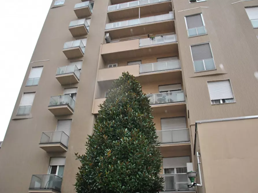 Immagine 3 di Appartamento in affitto  in Via Linate 60 a Rho