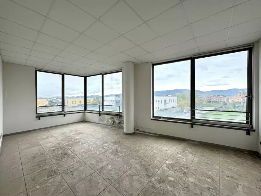 Immagine 4 di Ufficio in vendita  in Via Vincenzo Nardi a Pistoia