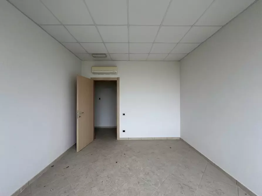 Immagine 8 di Ufficio in vendita  in Via Vincenzo Nardi a Pistoia