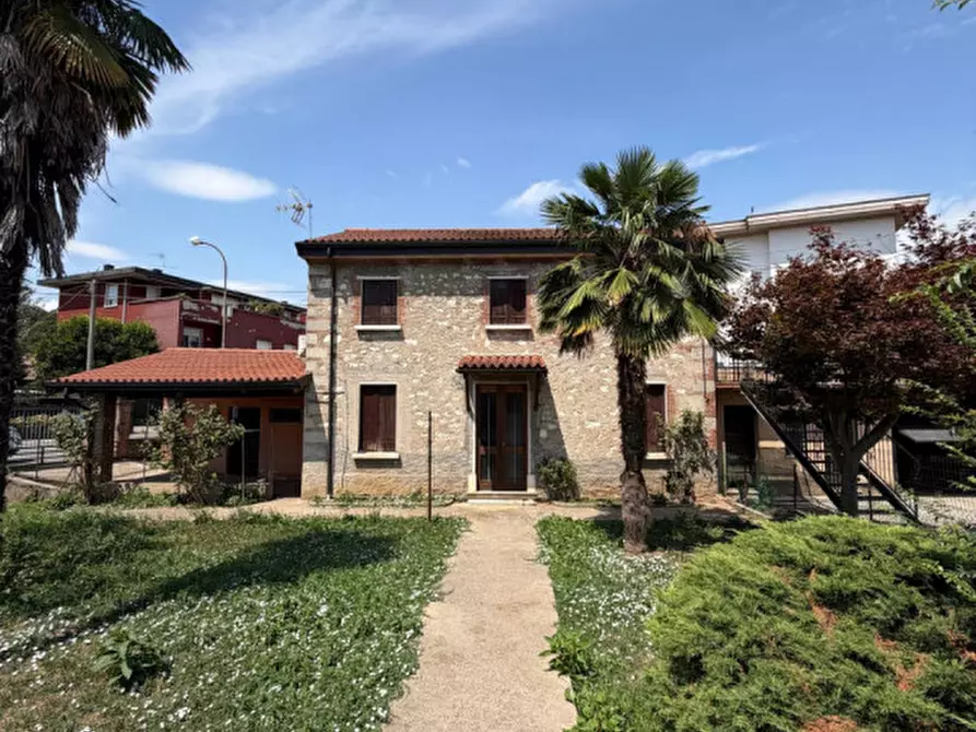 Immagine 1 di Casa indipendente in vendita  in Via Brandellero 1 a Malo