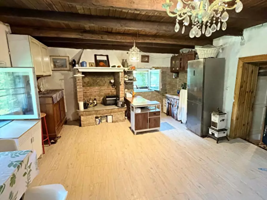 Immagine 3 di Rustico / casale in vendita  in Contrà Vienne 1 a Torrebelvicino