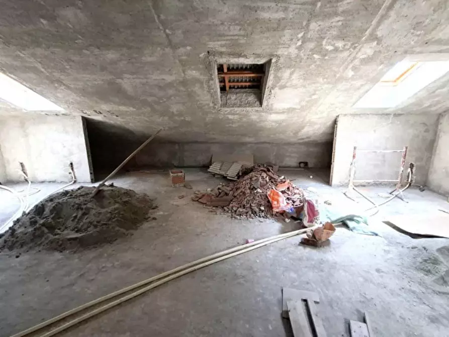 Immagine 1 di Cantina in vendita  in Via Luciano Raschio, 15121 Alessandria AL, Italia a Alessandria
