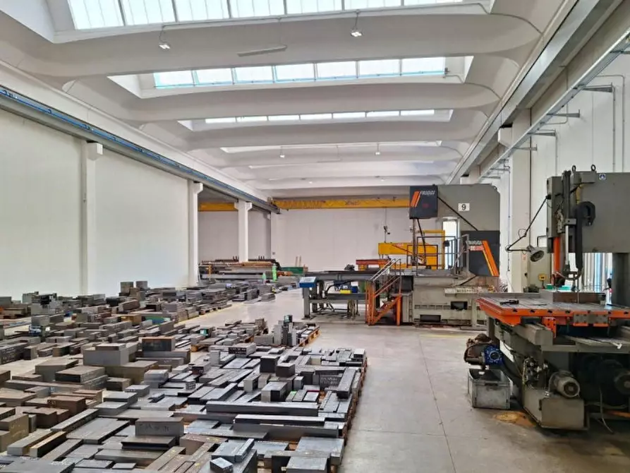 Immagine 2 di Capannone industriale in vendita  in Via Maestri del Lavoro, 12, 60027 Osimo AN, Italia a Osimo
