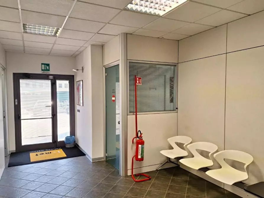 Immagine 3 di Capannone industriale in vendita  in Via Maestri del Lavoro, 12, 60027 Osimo AN, Italia a Osimo