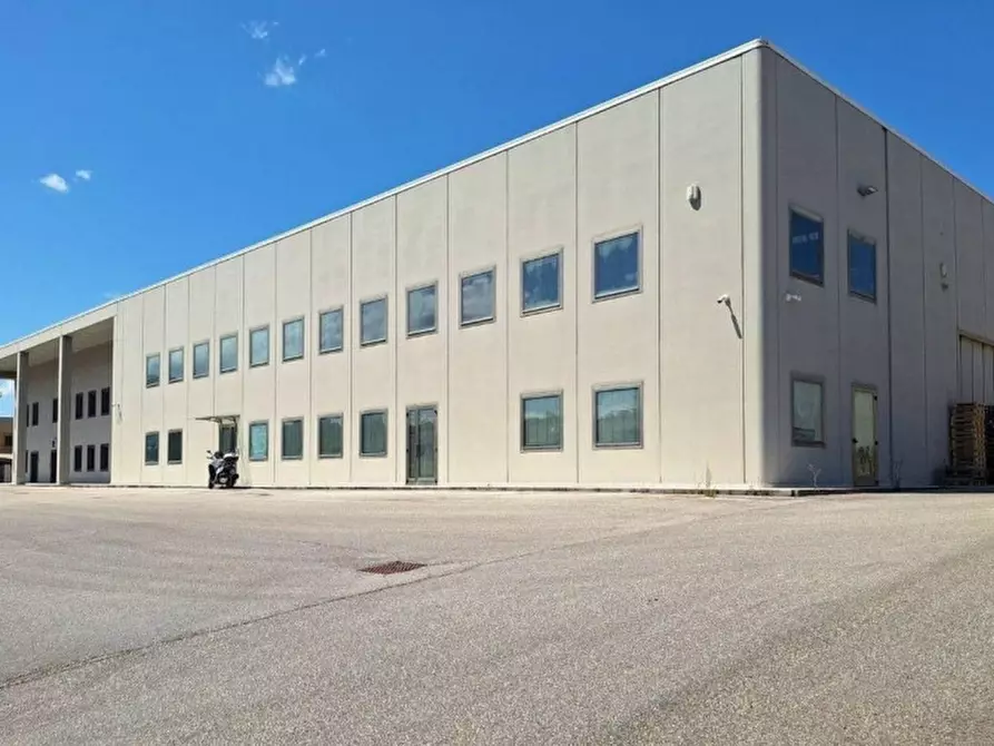 Immagine 5 di Capannone industriale in vendita  in Via Maestri del Lavoro, 12, 60027 Osimo AN, Italia a Osimo