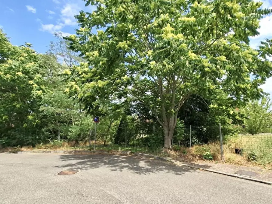Immagine 9 di Terreno in vendita  in Via Luciano Raschio, 15121 Alessandria AL, Italia a Alessandria