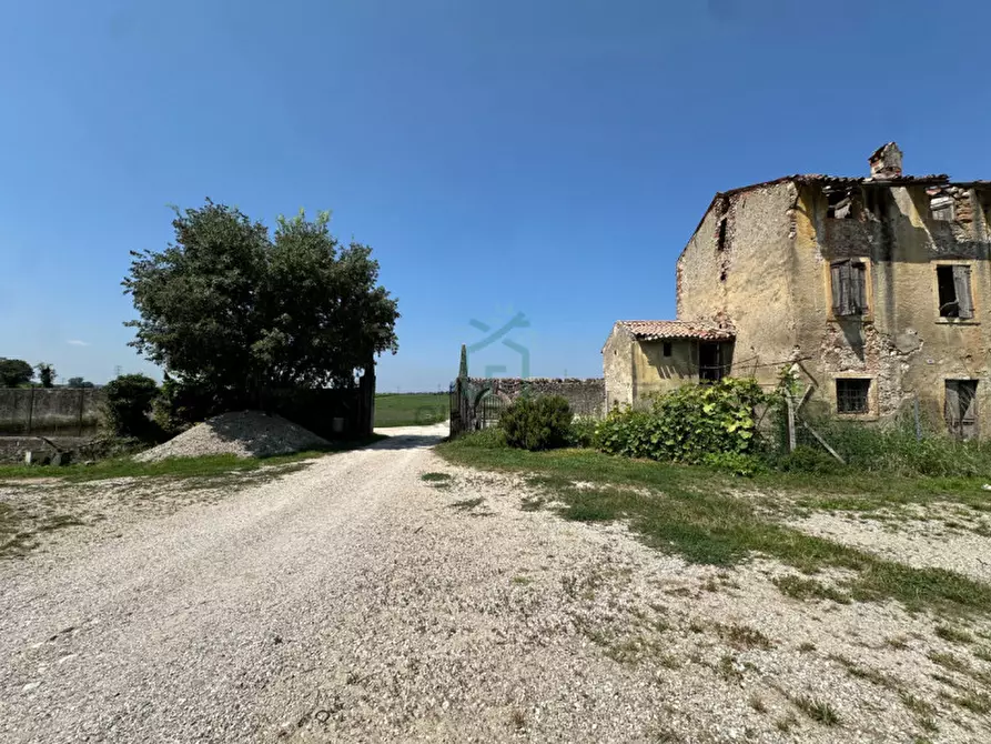 Immagine 2 di Villa in vendita  in Via Corte a Sona
