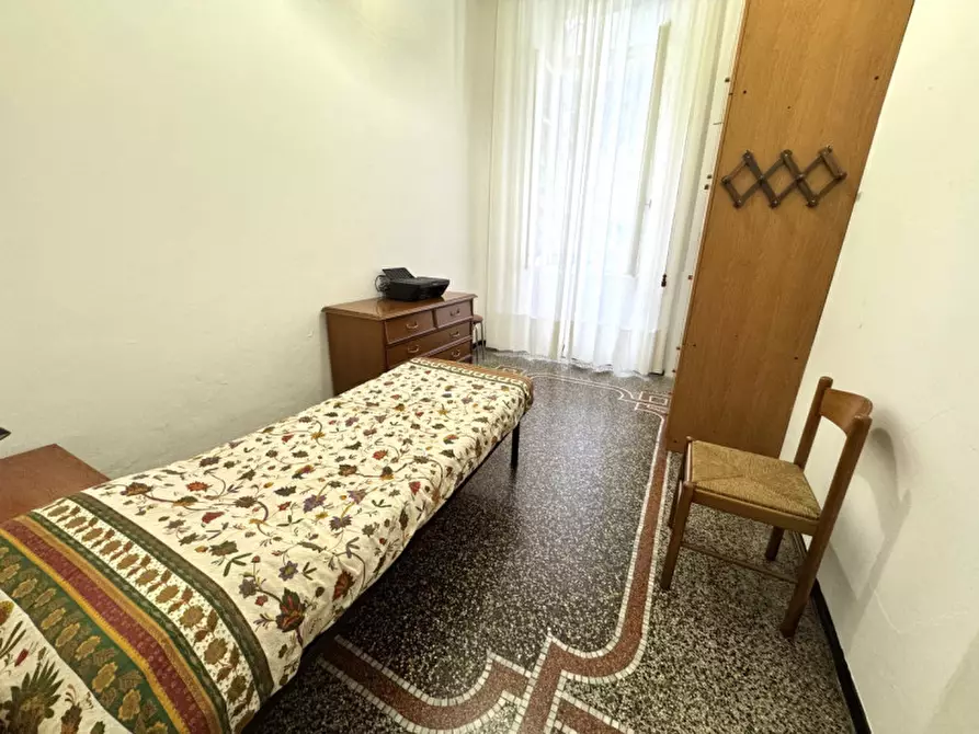 Immagine 4 di Appartamento in vendita  in Via Santorre di Santarosa a Savona
