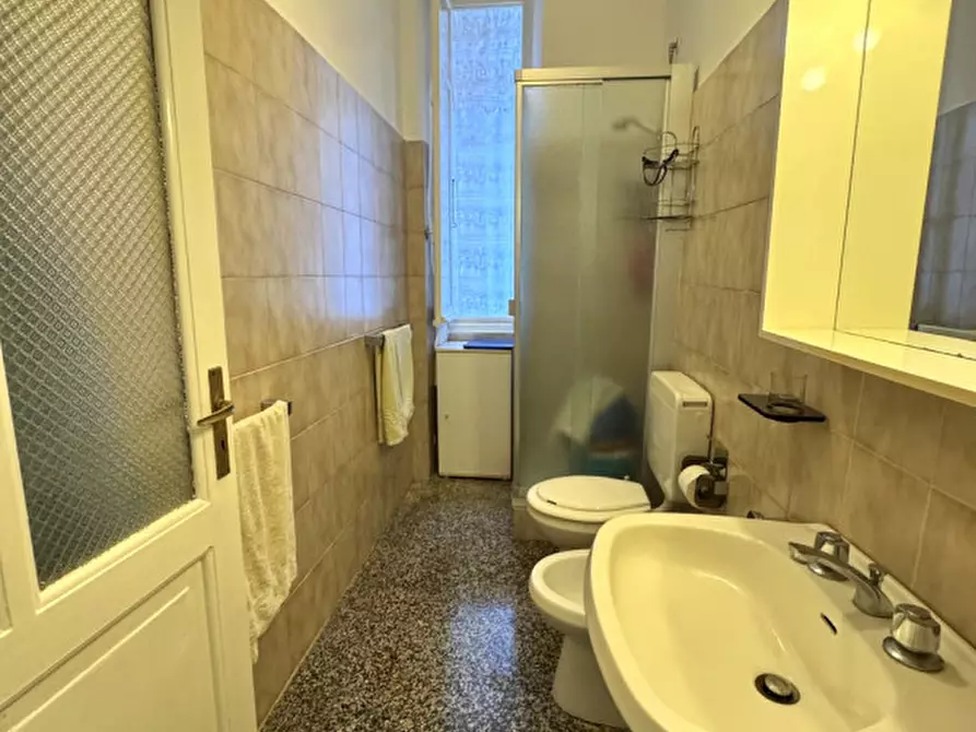 Immagine 7 di Appartamento in vendita  in Via Santorre di Santarosa a Savona