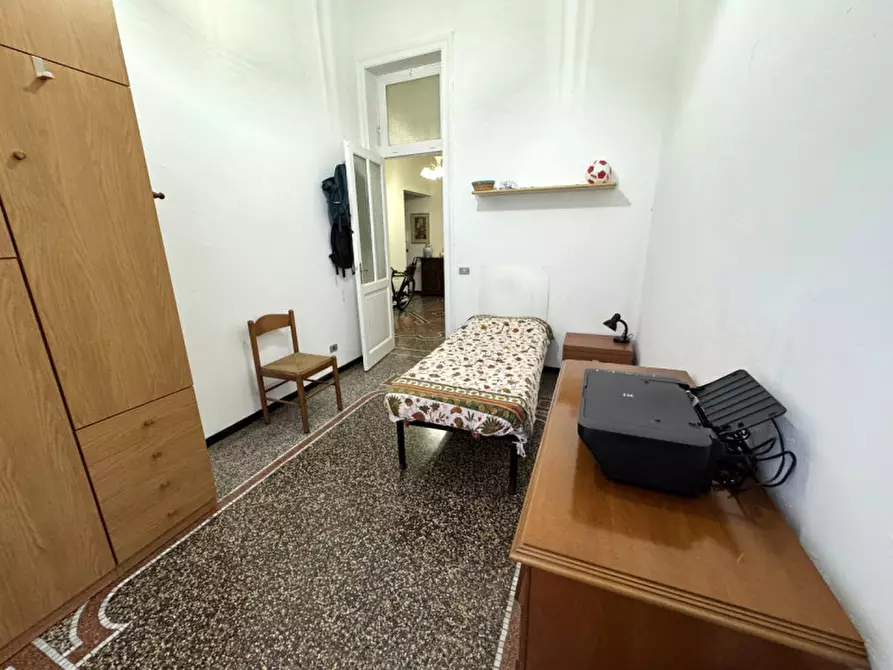 Immagine 8 di Appartamento in vendita  in Via Santorre di Santarosa a Savona