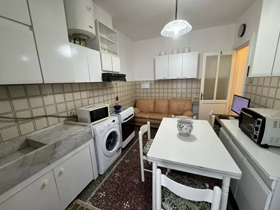 Immagine 13 di Appartamento in vendita  in Via Santorre di Santarosa a Savona