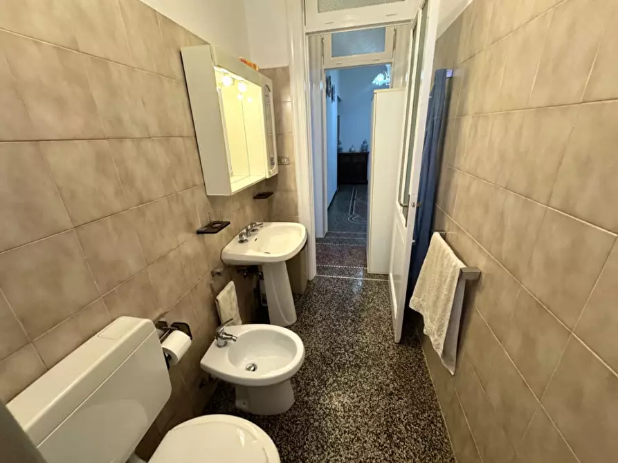 Immagine 17 di Appartamento in vendita  in Via Santorre di Santarosa a Savona